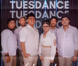 WOODEN BAR RESTO JAKARTA  TUESDANCE